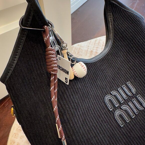 Miu Miu Ivy Suede Bag Black - Picture 3 of 9